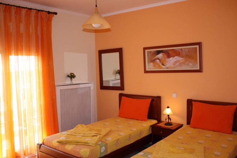 Guesthouse Liogerma Káto Loutrákion 객실 사진