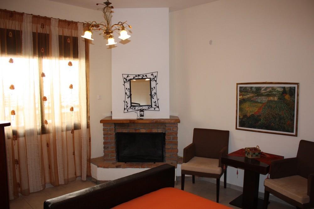 Guesthouse Liogerma Káto Loutrákion 외부 사진