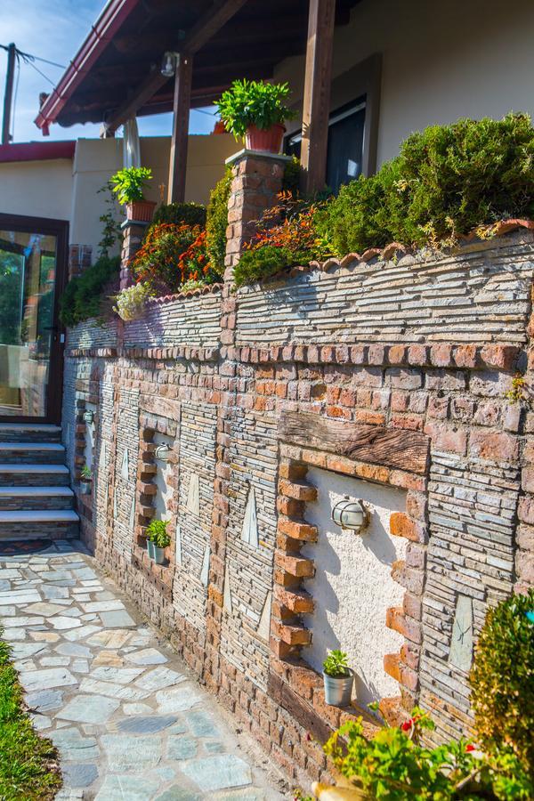 Guesthouse Liogerma Káto Loutrákion 외부 사진