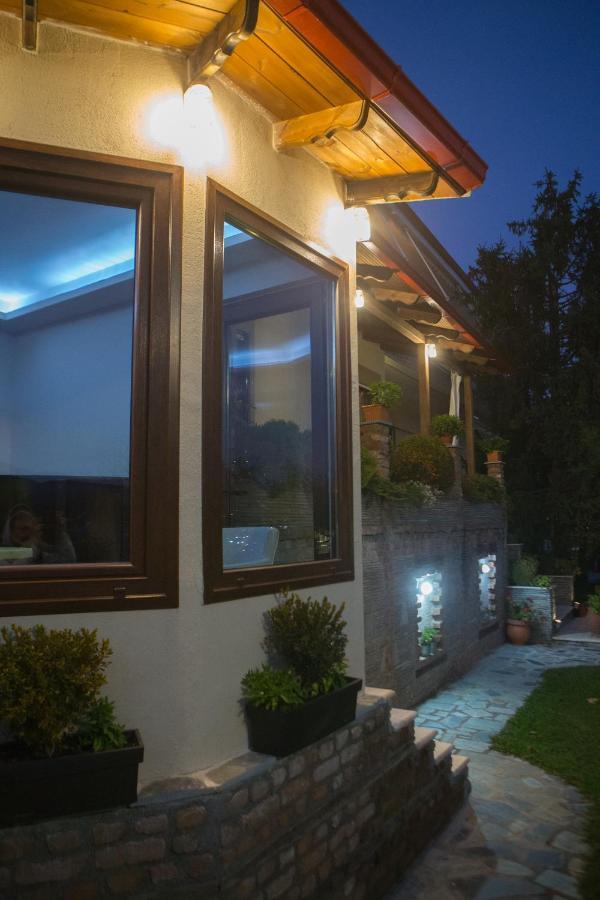 Guesthouse Liogerma Káto Loutrákion 외부 사진